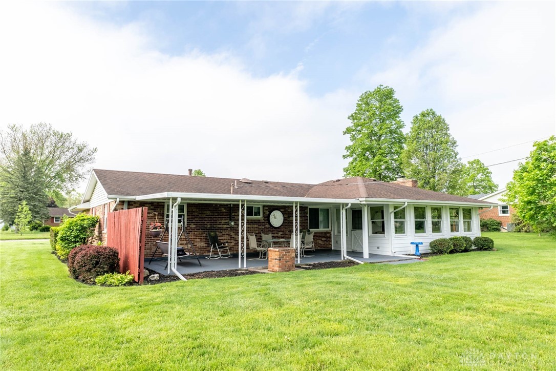 135 Coach Drive, Tipp City, Ohio image 40