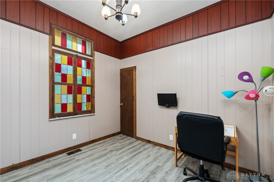 2495 Old Clifton Road, Springfield, Ohio image 8