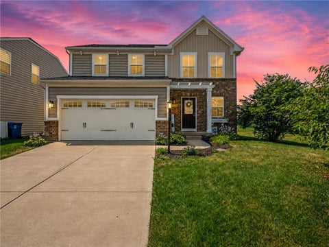 Homes For Sale - 2212 Blazing Star Drive<br/> Tipp City, OH 45371