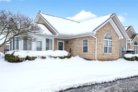 Photo of 1632 Turnberry Village Drive, Dayton, OH 45458 (MLS # 951608)