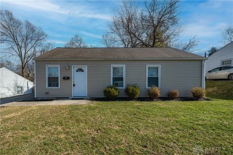 Photo of 2230 Hazelton Avenue, Dayton, OH 45431 (MLS # 952030)
