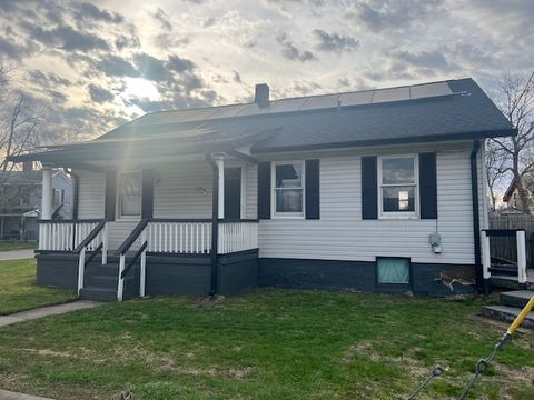 Photo of 231 Lynn Street, Franklin, OH 45005 (MLS # 956041)