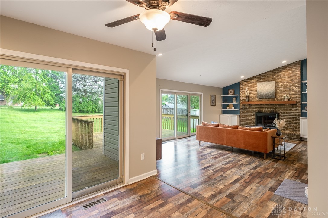 329 Kenderton Trail, Beavercreek, Ohio image 13