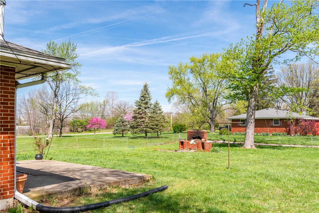 9915 Little Richmond Road, Brookville, Ohio image 37