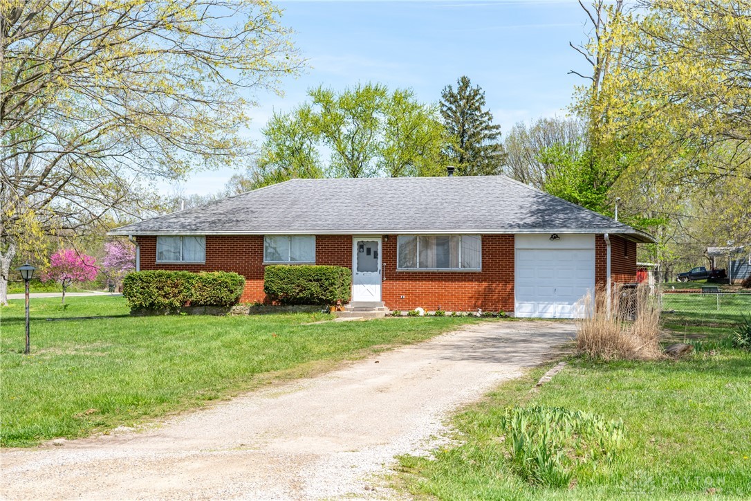 9915 Little Richmond Road, Brookville, Ohio image 2