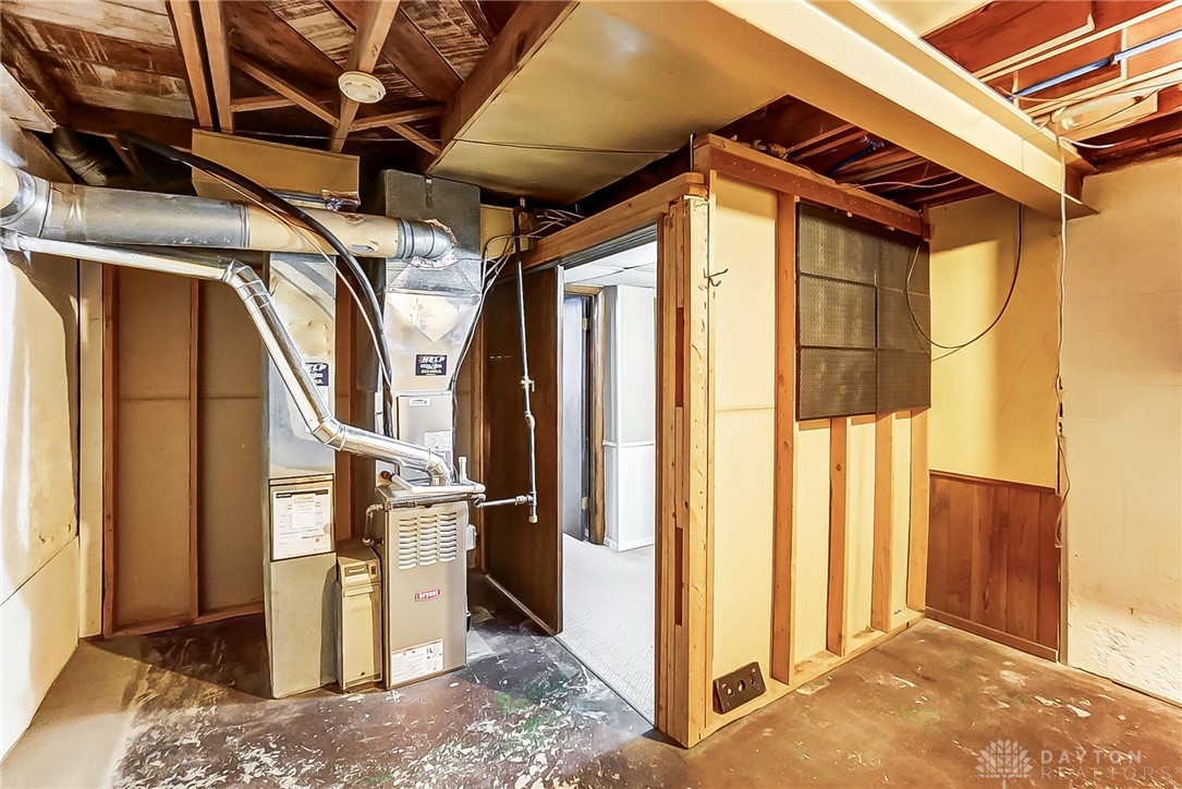 115 Canterbury Drive, Kettering, Ohio image 38