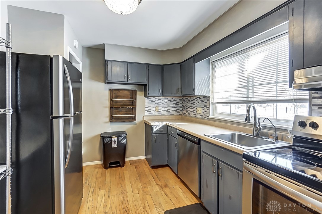 115 Canterbury Drive, Kettering, Ohio image 10