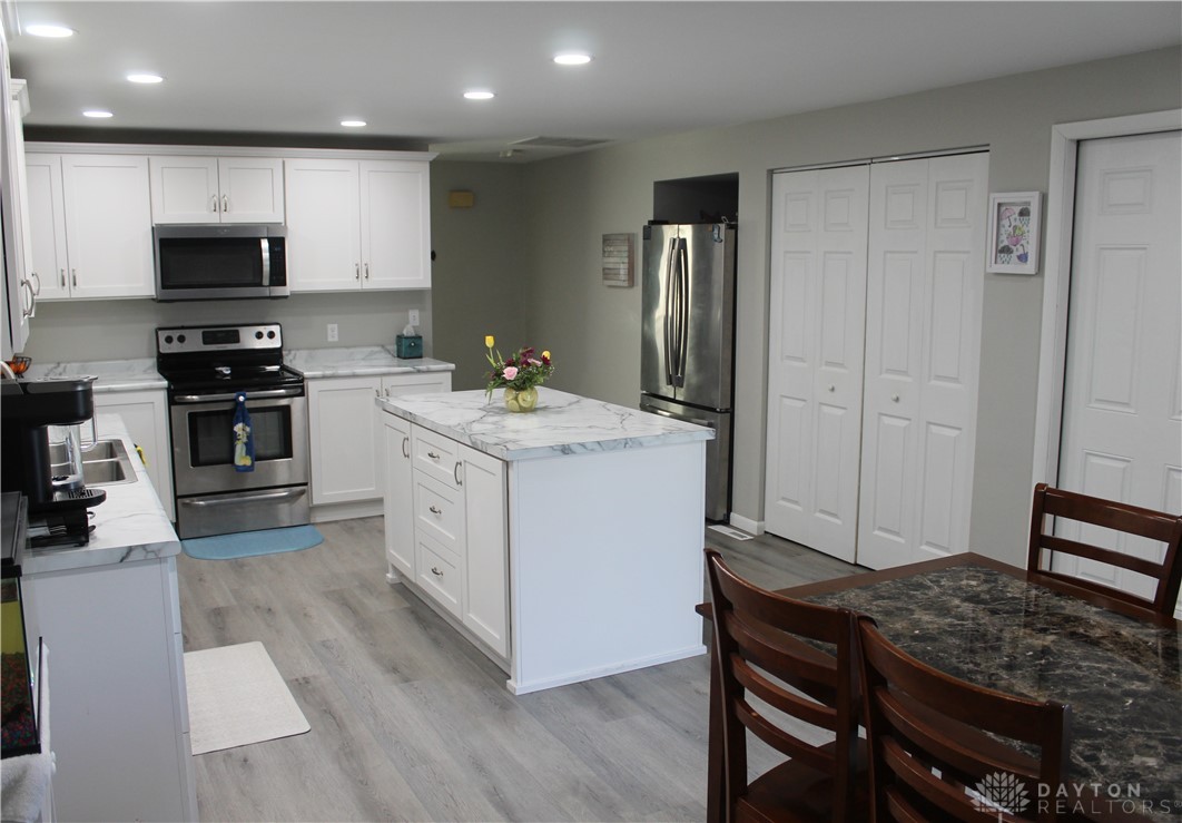 1803 Wilshire Drive, Piqua, Ohio image 15