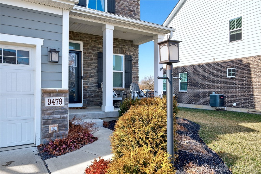 9479 Whispering Stream Court