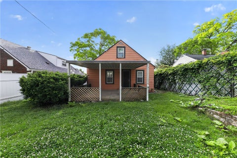 Homes For Sale - 121 S Smithville Road<br/> Dayton, OH 45431