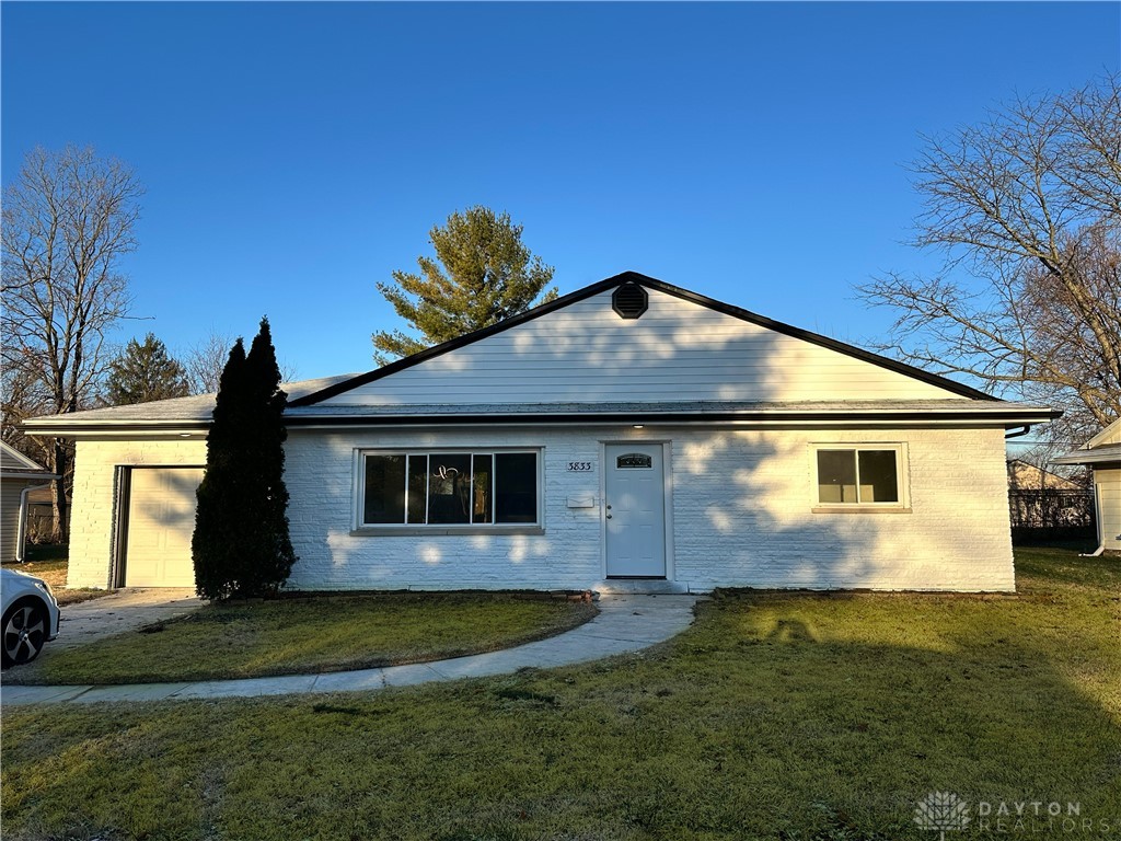 3833 Saranac Drive, Kettering, Ohio image 1