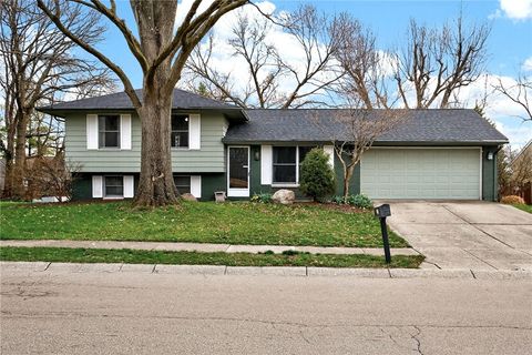 Homes For Sale - 450 Evergreen Drive<br/> Warren County, Springboro, OH 45066