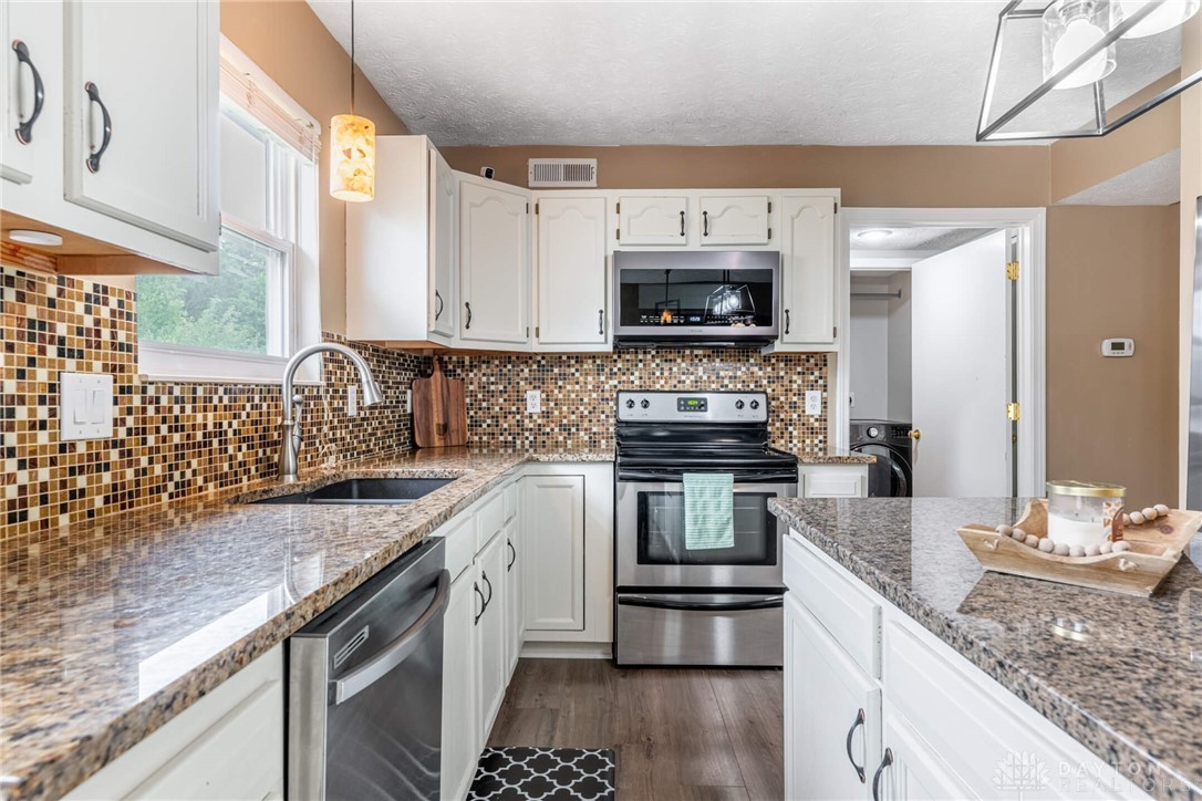 4333 Dobbin Circle, Dayton, Ohio image 5