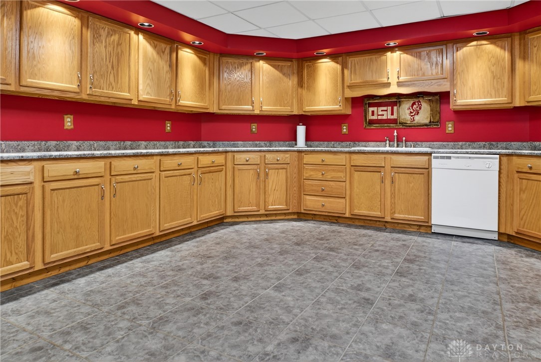 Tipp City, Ohio, 45371, United States, 5 Bedrooms Bedrooms, ,4 BathroomsBathrooms,Residential,Active,2052134