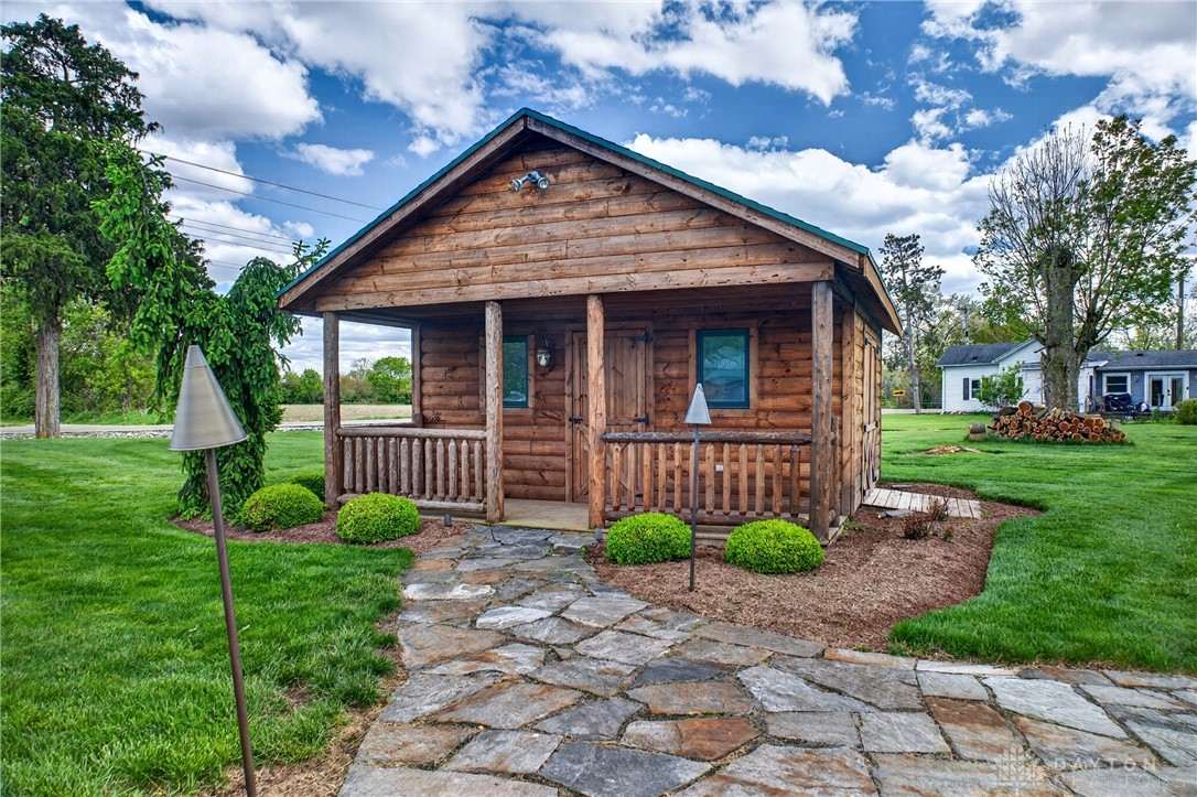 Tipp City, Ohio, 45371, United States, 5 Bedrooms Bedrooms, ,4 BathroomsBathrooms,Residential,Active,2052134