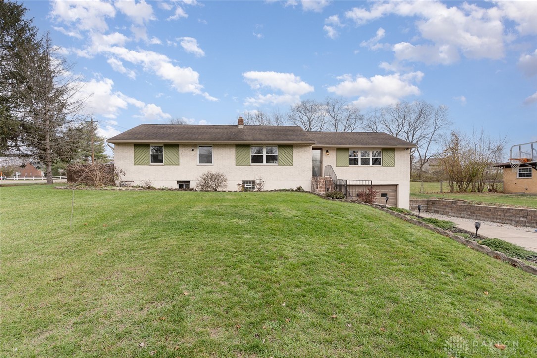 7340 Eyler Drive, Springboro, Ohio image 3