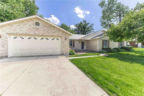 Photo of 3123 Felton Drive, Beavercreek, OH 45431 (MLS # 958479)