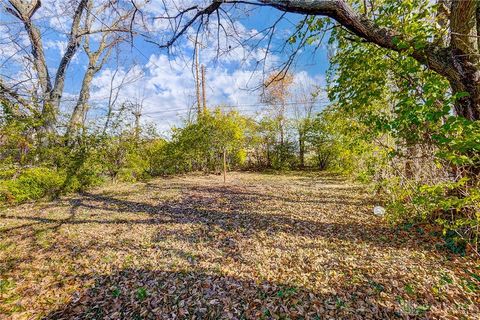 Tiny photo for 2150 Kensington Drive, Dayton, OH 45406 (MLS # 944980)