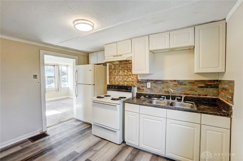 Tiny photo for 2150 Kensington Drive, Dayton, OH 45406 (MLS # 944980)