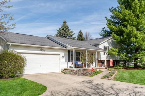 Photo of 2753 Deer Run Road, Springfield, OH 45504 (MLS # 948930)