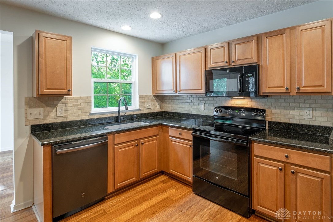 2398 Gerard Court, Fairborn, Ohio image 16