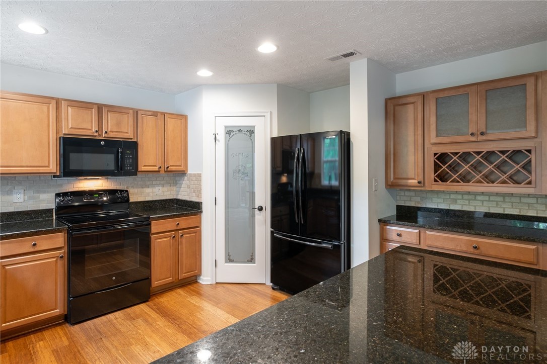 2398 Gerard Court, Fairborn, Ohio image 2