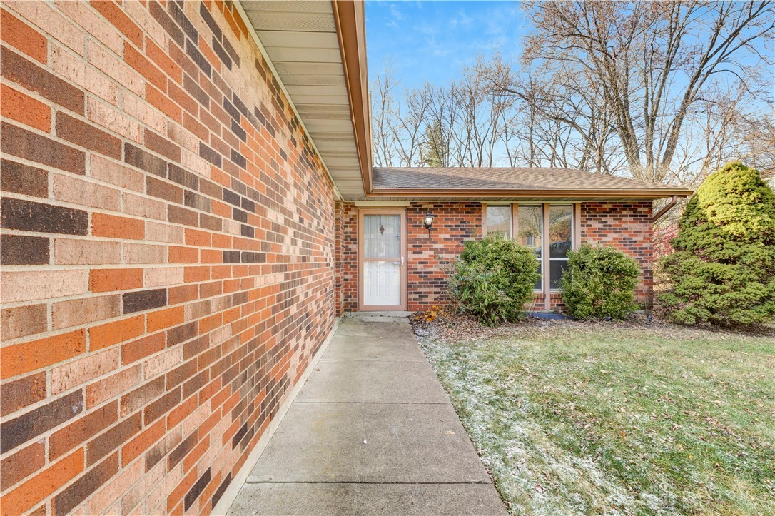 5855 N Turtle Creek Drive, Fairfield, Ohio image 3