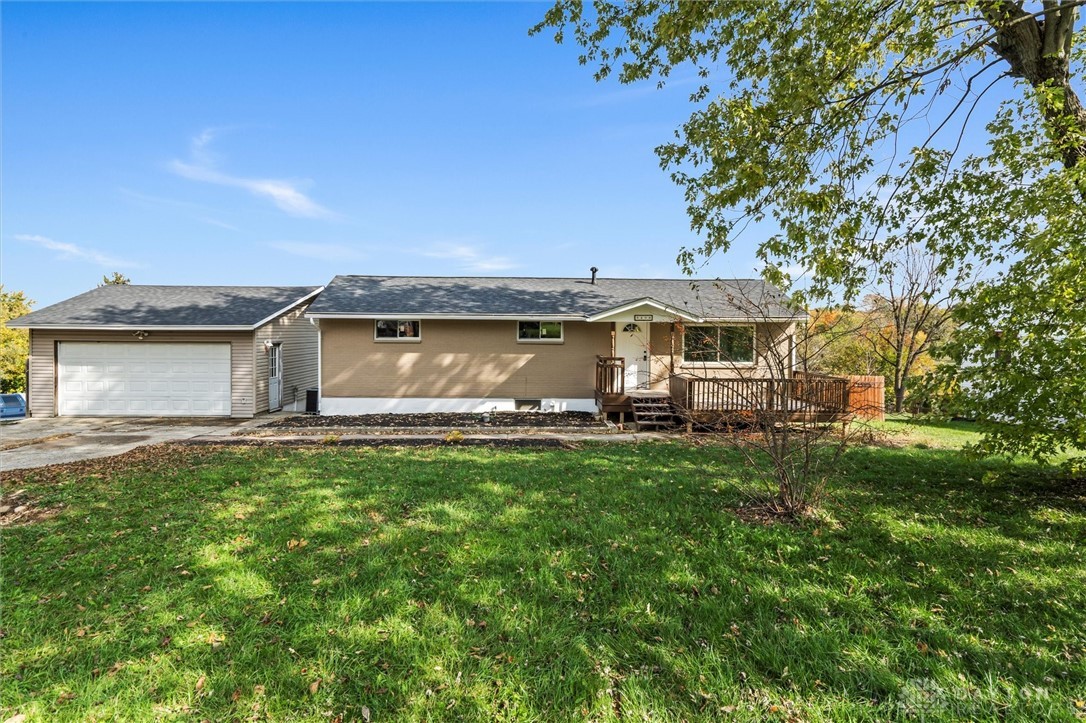 3298 Cedarwood Road, Fairborn, Ohio image 2