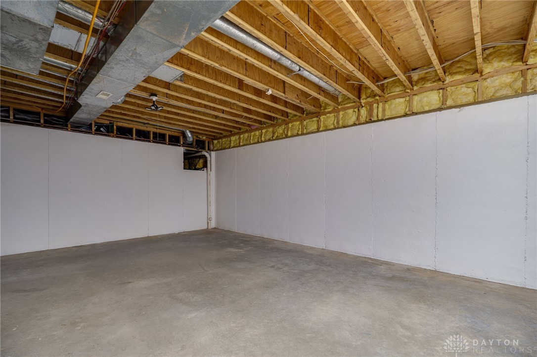 785 Heatherwoode Circle, Springboro, Ohio image 48
