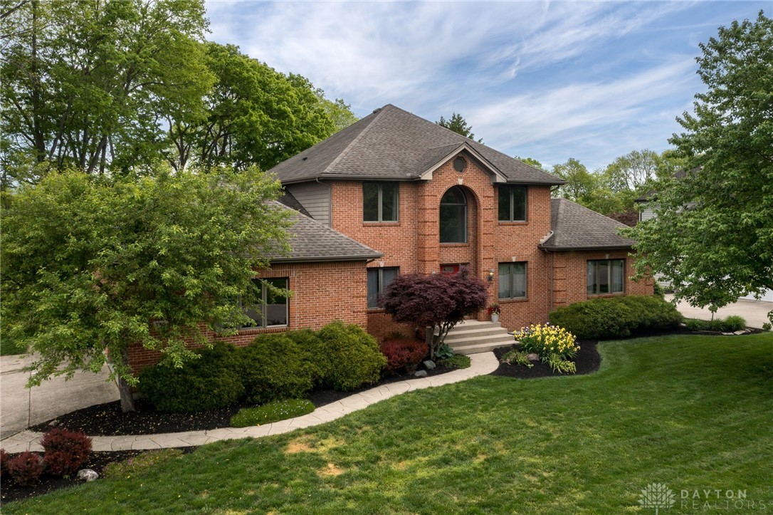 785 Heatherwoode Circle, Springboro, Ohio image 1