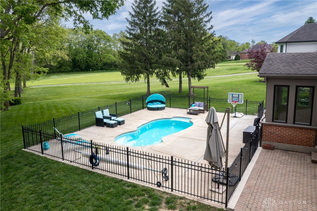 Springboro, Ohio 45066, United States, 4 Bedrooms Bedrooms, ,4 BathroomsBathrooms,Residential,Active,128904