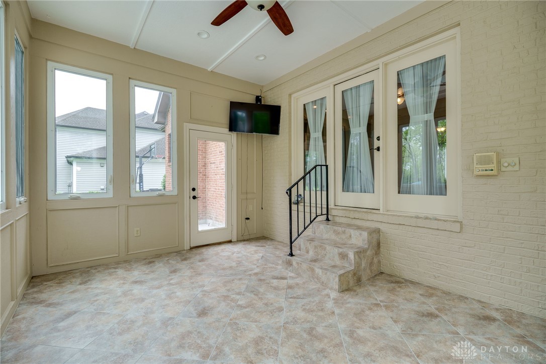 785 Heatherwoode Circle, Springboro, Ohio image 26