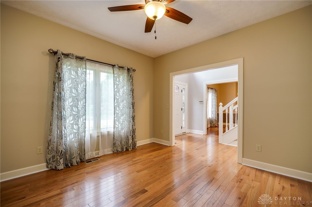 785 Heatherwoode Circle, Springboro, Ohio image 10