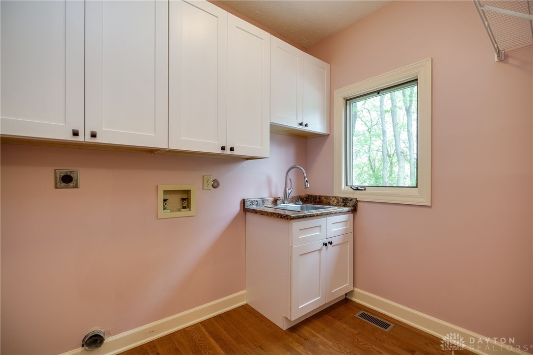 785 Heatherwoode Circle, Springboro, Ohio image 50