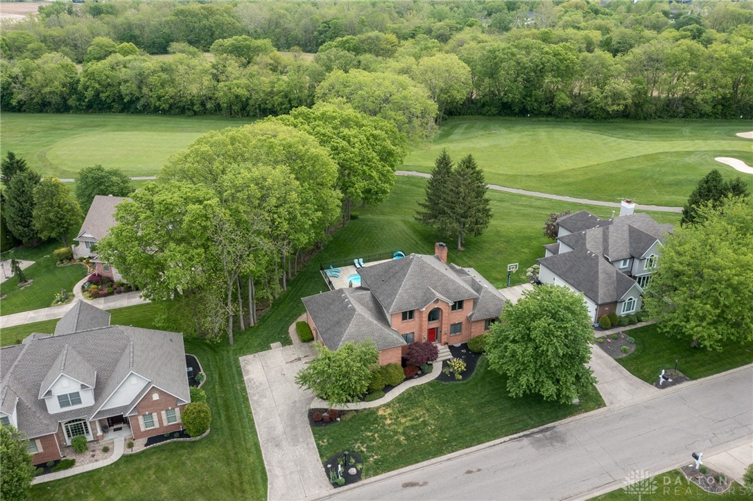 785 Heatherwoode Circle, Springboro, Ohio image 4