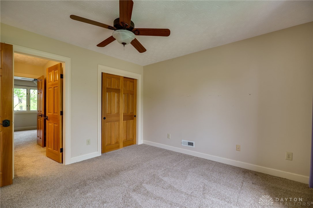 785 Heatherwoode Circle, Springboro, Ohio image 45
