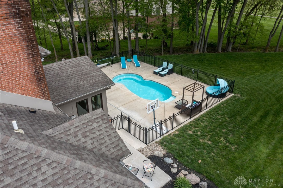 Springboro, Ohio 45066, United States, 4 Bedrooms Bedrooms, ,4 BathroomsBathrooms,Residential,Active,128904