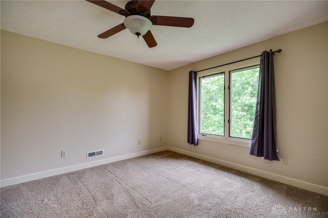 785 Heatherwoode Circle, Springboro, Ohio image 44