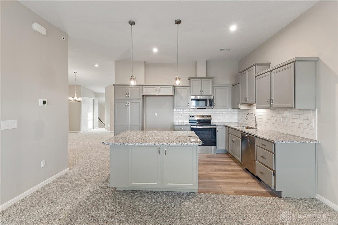 437 Bethpage Way 7-303