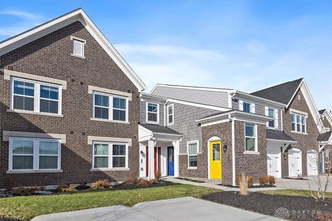 Photo of 437 Bethpage Way #7-303, Lebanon, OH 45036 (MLS # 942501)