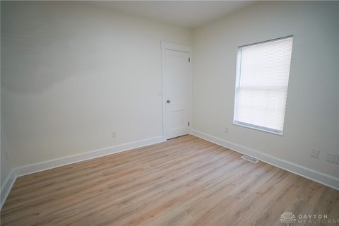 Tiny photo for 1212 Pine Street, Middletown, OH 45044 (MLS # 945163)