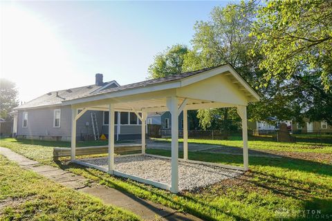 Tiny photo for 1212 Pine Street, Middletown, OH 45044 (MLS # 945163)