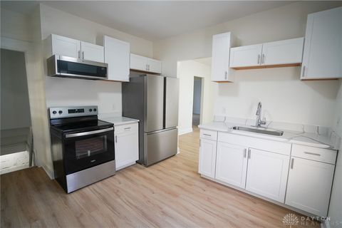Tiny photo for 1212 Pine Street, Middletown, OH 45044 (MLS # 945163)