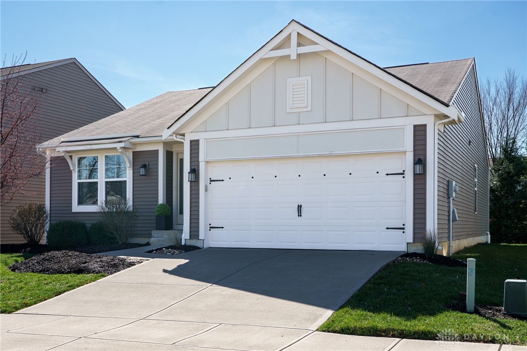 4279 Hunting Hawk Drive, Lebanon, Ohio image 2