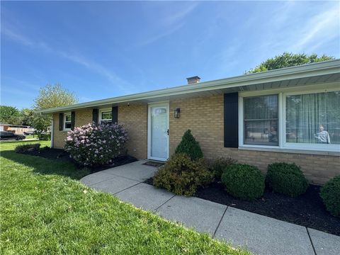 Photo of 3800 Sterling Dr Dr, Franklin Twp, OH 45005 (MLS # 956278)