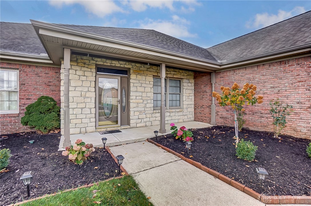 856 Bolton Abbey Lane, Vandalia, Ohio image 3