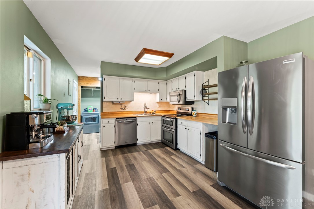 765 Cransberry Drive, Dayton, Ohio image 12