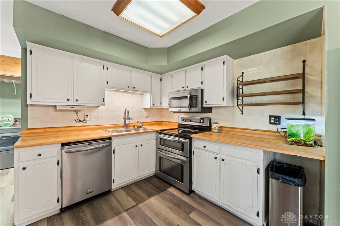 765 Cransberry Drive, Dayton, Ohio image 14