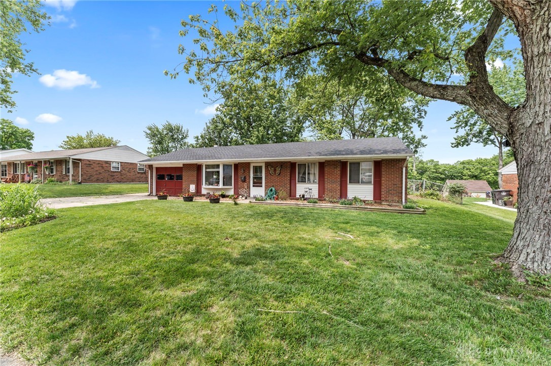 765 Cransberry Drive, Dayton, Ohio image 3