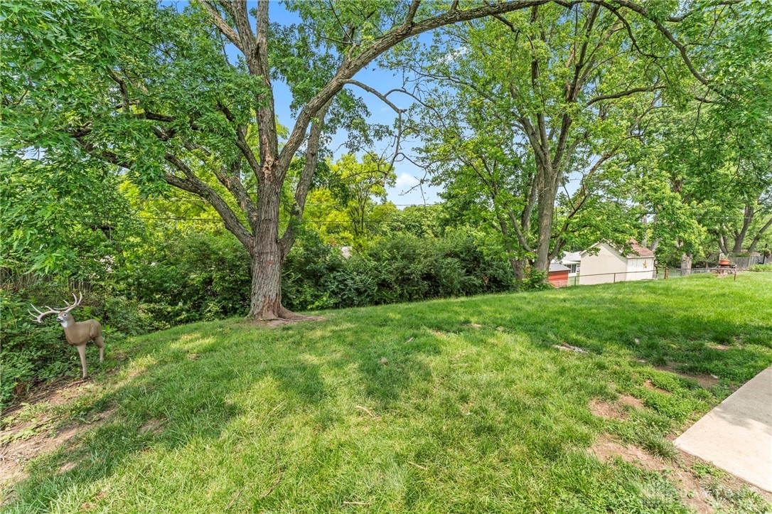 765 Cransberry Drive, Dayton, Ohio image 40